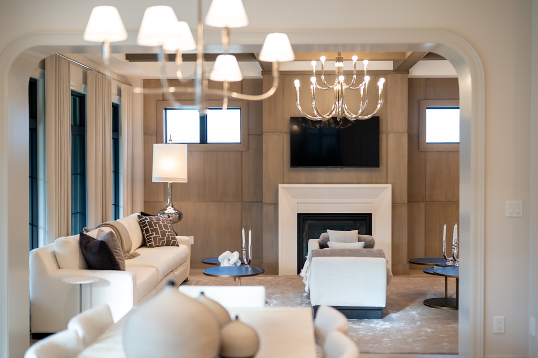 Living Room Lighting Ideas for a warm layered interior